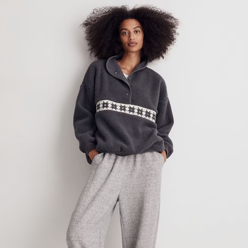 Madewell resourced Sherpa popover top coal gray